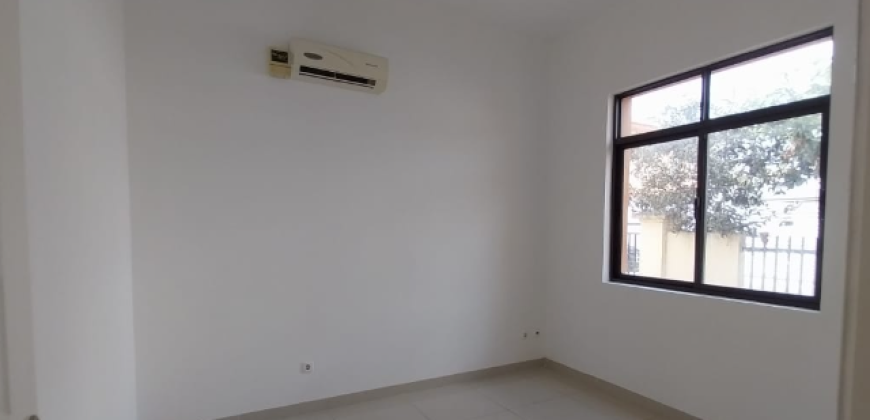 Moradia V5 no condomínio Austin – Camama