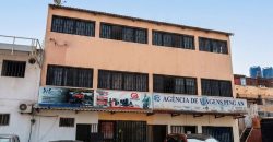 Residência localizada no MÁRTIRES _AV 21 de Janeiro_ a venda