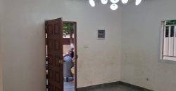 V6 localizado a 2 minutos da via principal do Camama travessa da Unitel 