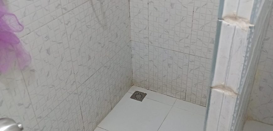Casa T3 no BENFICA Dona Xepa Por detrás do Graceland a venda