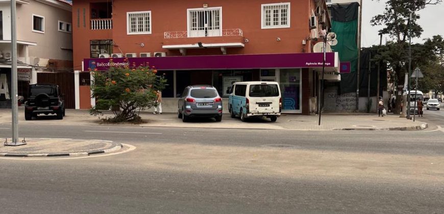 VENDE- SE APARTAMENTO T2 NO RÊS DO CHÃO NA MAIANGA