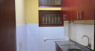 VENDE- SE APARTAMENTO T2 NO RÊS DO CHÃO NA MAIANGA