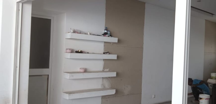 Venda vivenda V4 rua Nicolau Gomes Spencer