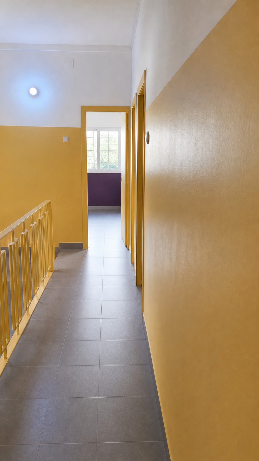 Vivenda T4 Duplex de ponta a venda na Vila Alice
